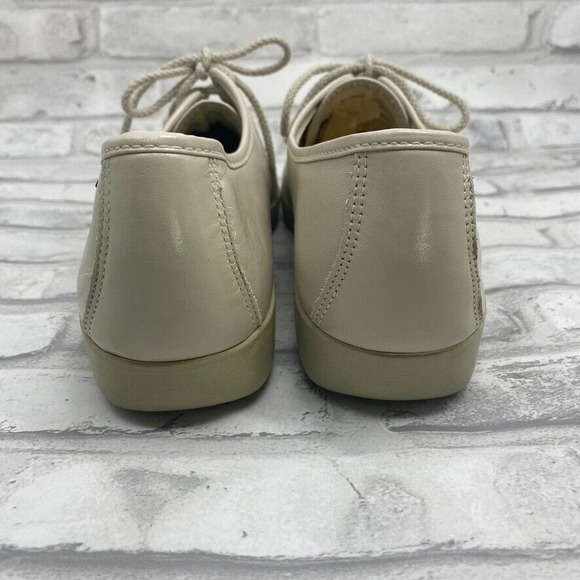SAS Women's Oxford Walking Shoe (Bone) - Picture 5 of 10